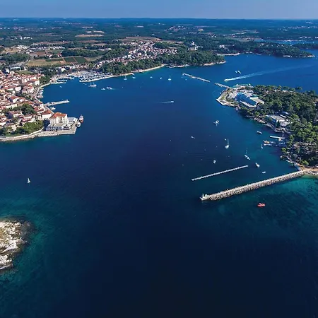 Appartamento Awesome In Cervar Porat With Kitchen Porec